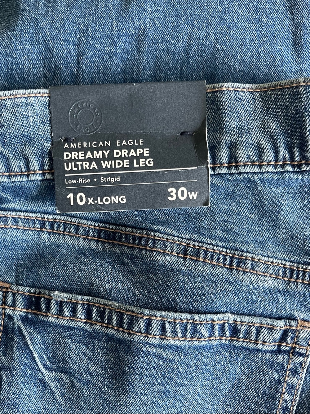 American Eagle Jeans Women’s Blue Dreamy Drape Ultra Wide Leg Low Rise 10 L NWT - Picture 5 of 7